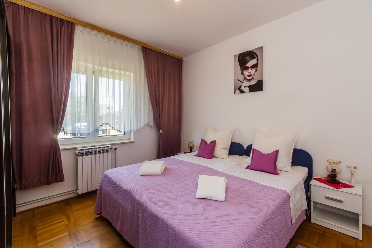 Apartman Mila Kastela Luaran gambar