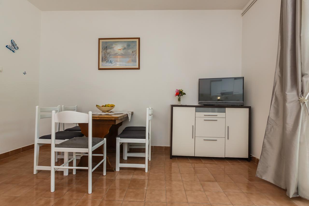Apartman Mila Kastela Luaran gambar