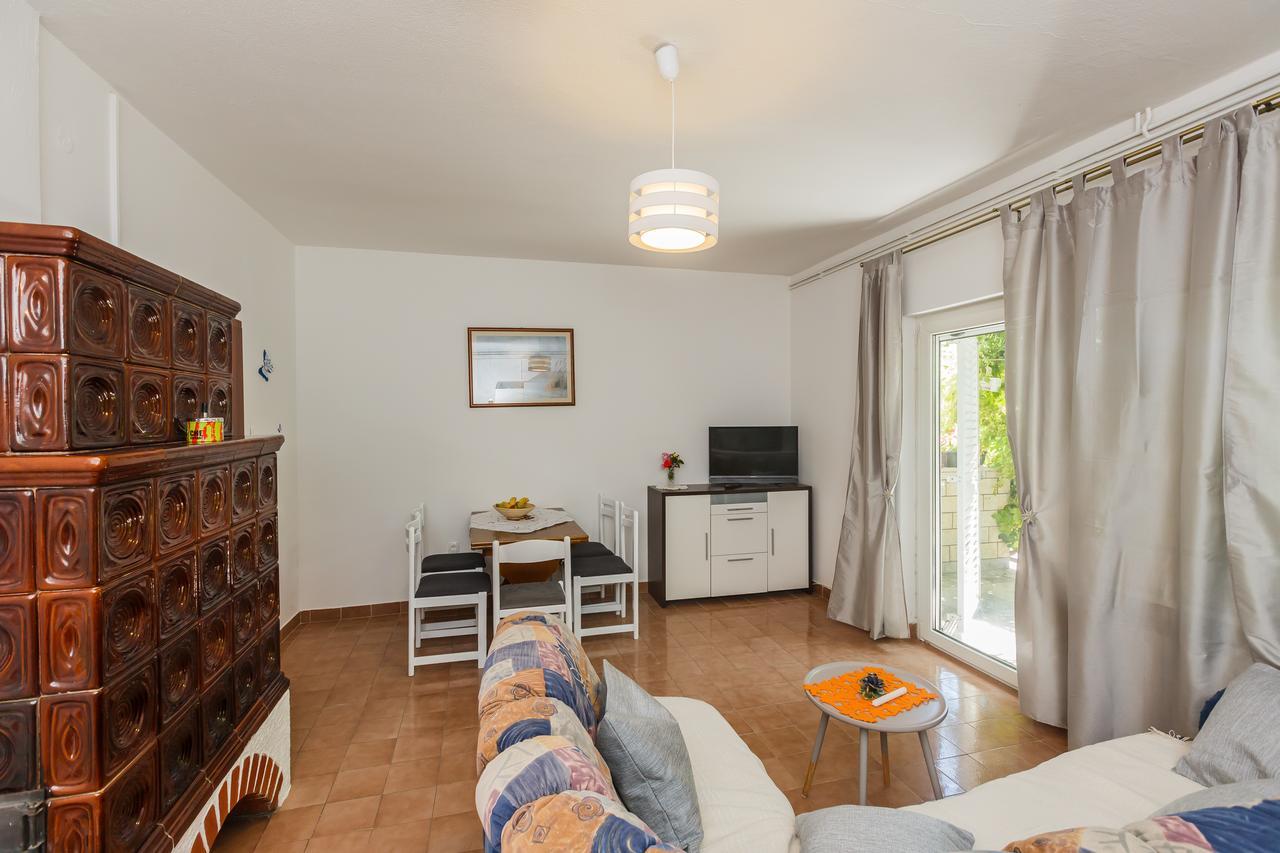 Apartman Mila Kastela Luaran gambar