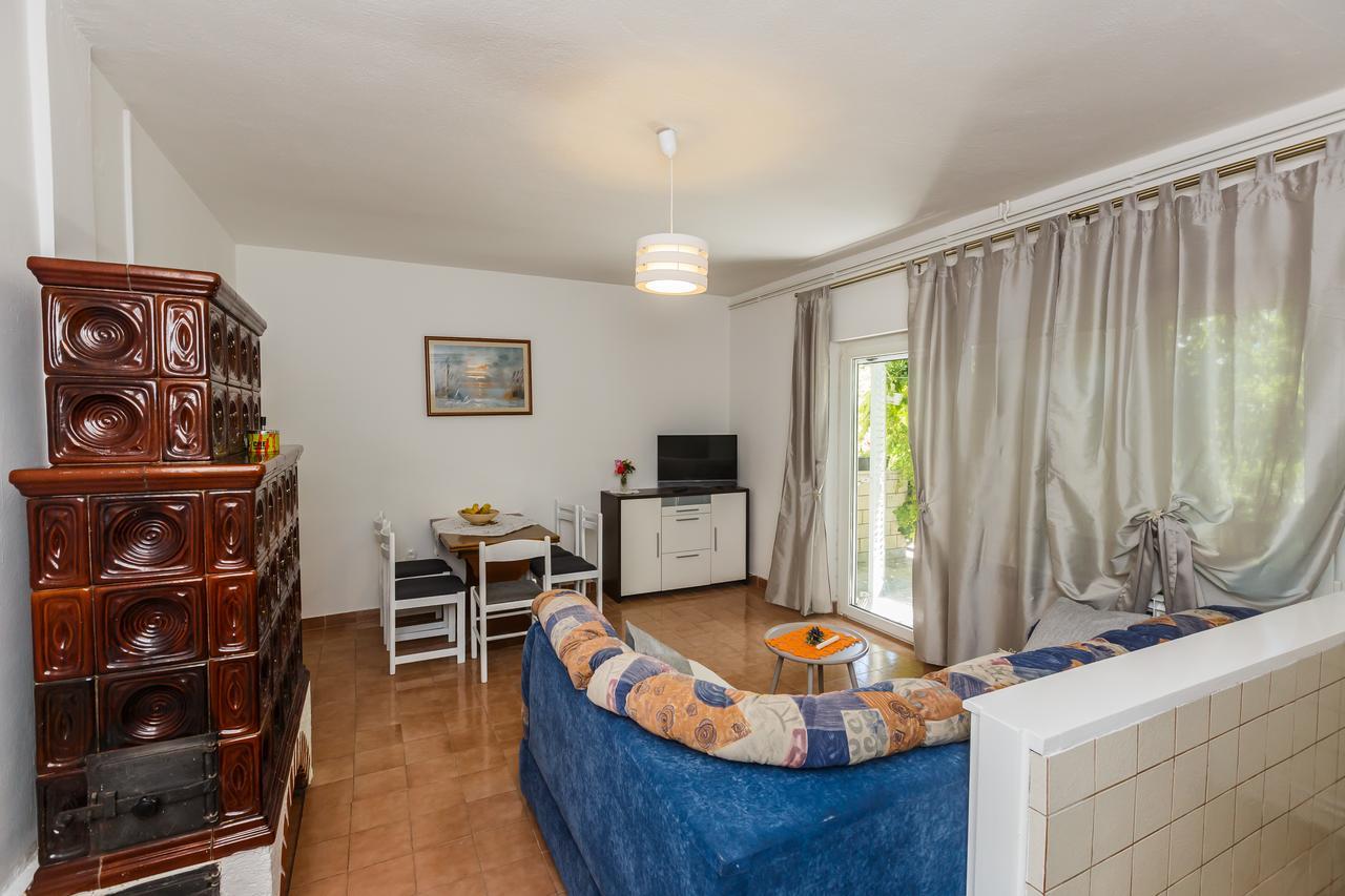 Apartman Mila Kastela Luaran gambar