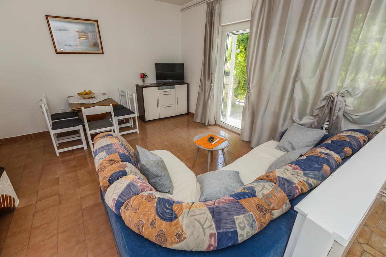 Apartman Mila Kastela Luaran gambar