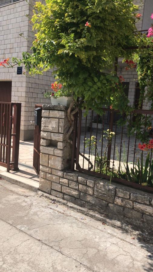 Apartman Mila Kastela Luaran gambar
