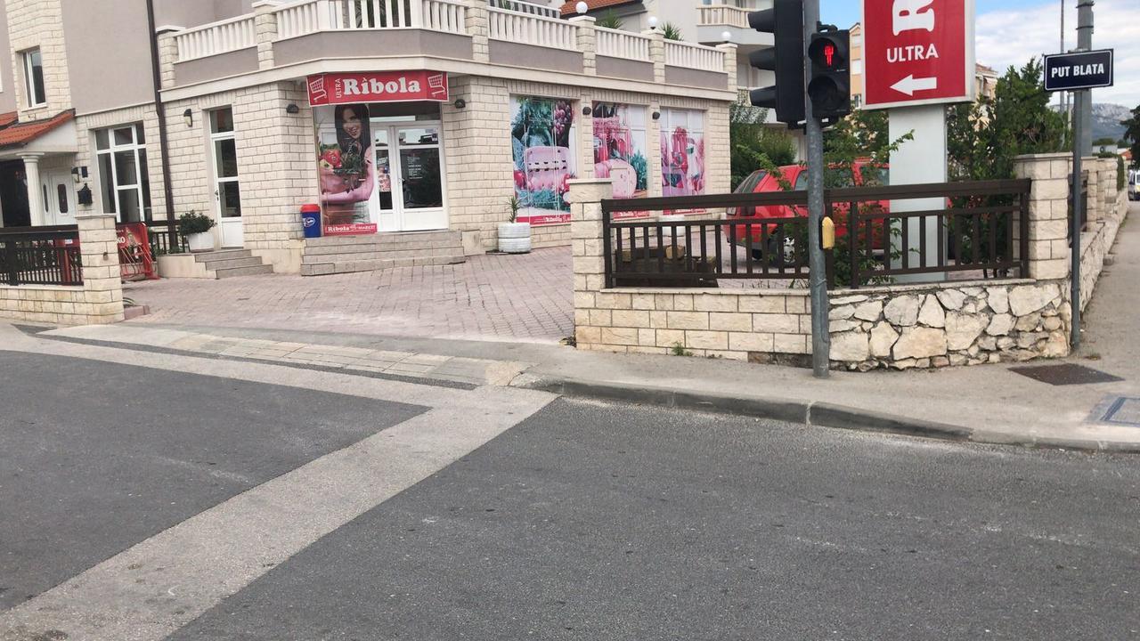 Apartman Mila Kastela Luaran gambar